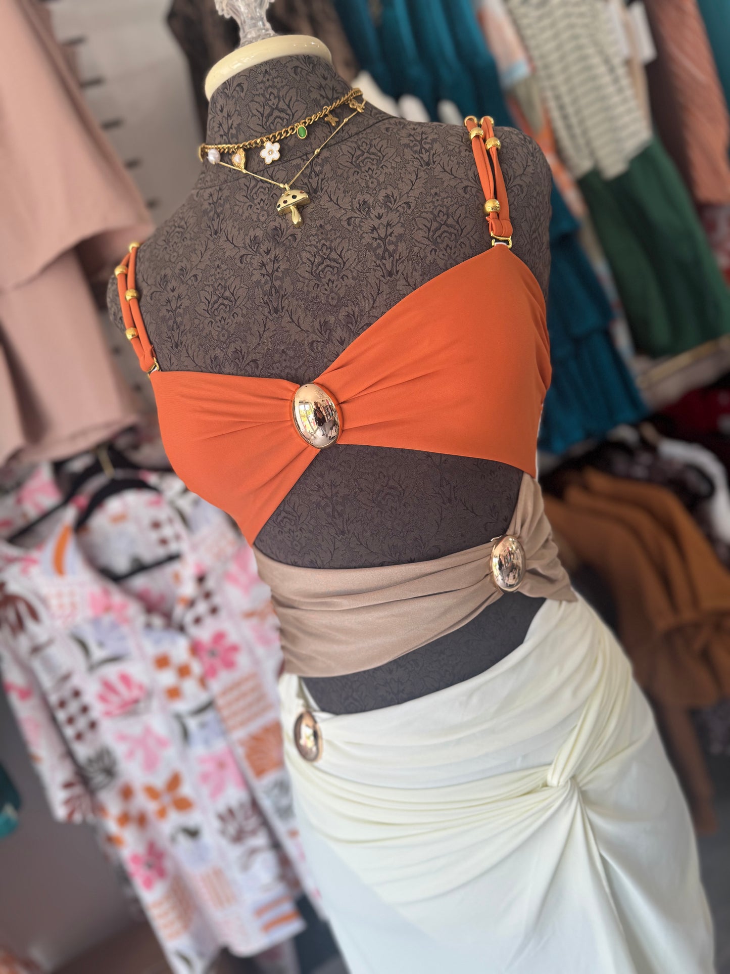 Summwear gold chic