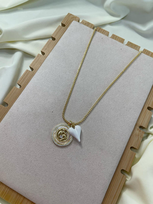 Cadena Amor de Mamá